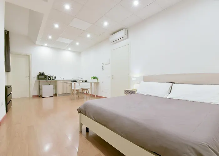 Lhe Les Trois Merveilles - Grey Lewis Apartment Cesena